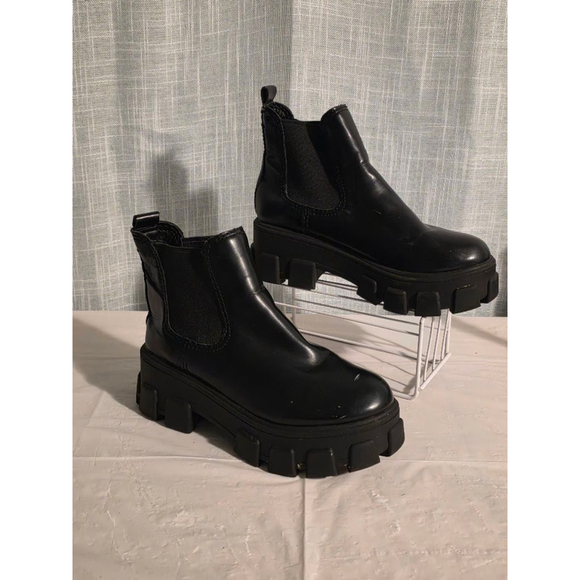 Women's Circus NY‎ Black Chelsea Boots Size 5.5 - Picture 1 of 9